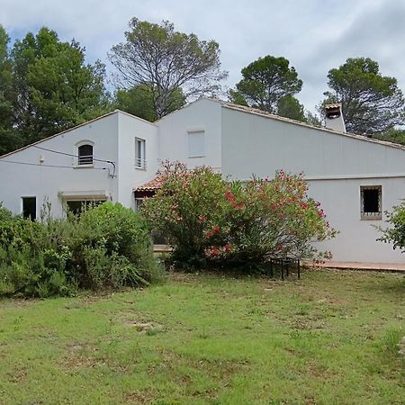 Le Clos Zinou Lambesc Exteriör bild